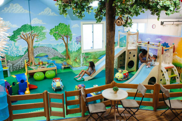 Fun Restaurants for Kids That Make Family Dining Magical Fun Restaurants for Kids That Make Family Dining Magical
